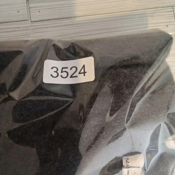M Magaschoni vneck women's sweater 100% cashmere size large - Picture 6 of 6